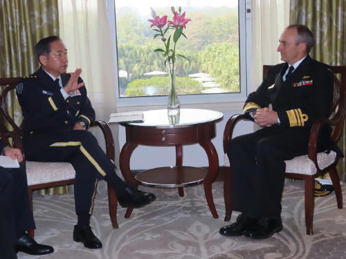 豪国防軍副司令官ジョンストン海軍大将