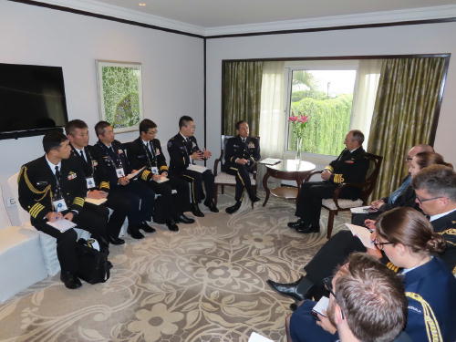 豪国防軍副司令官ジョンストン海軍大将