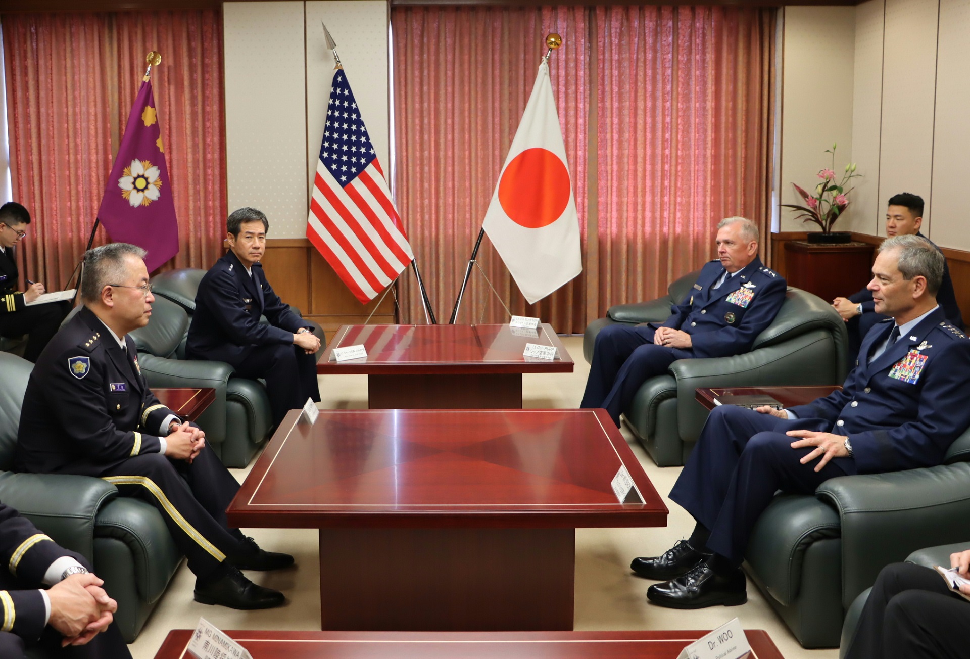 米太平洋空軍司令官ウィルスバック大将