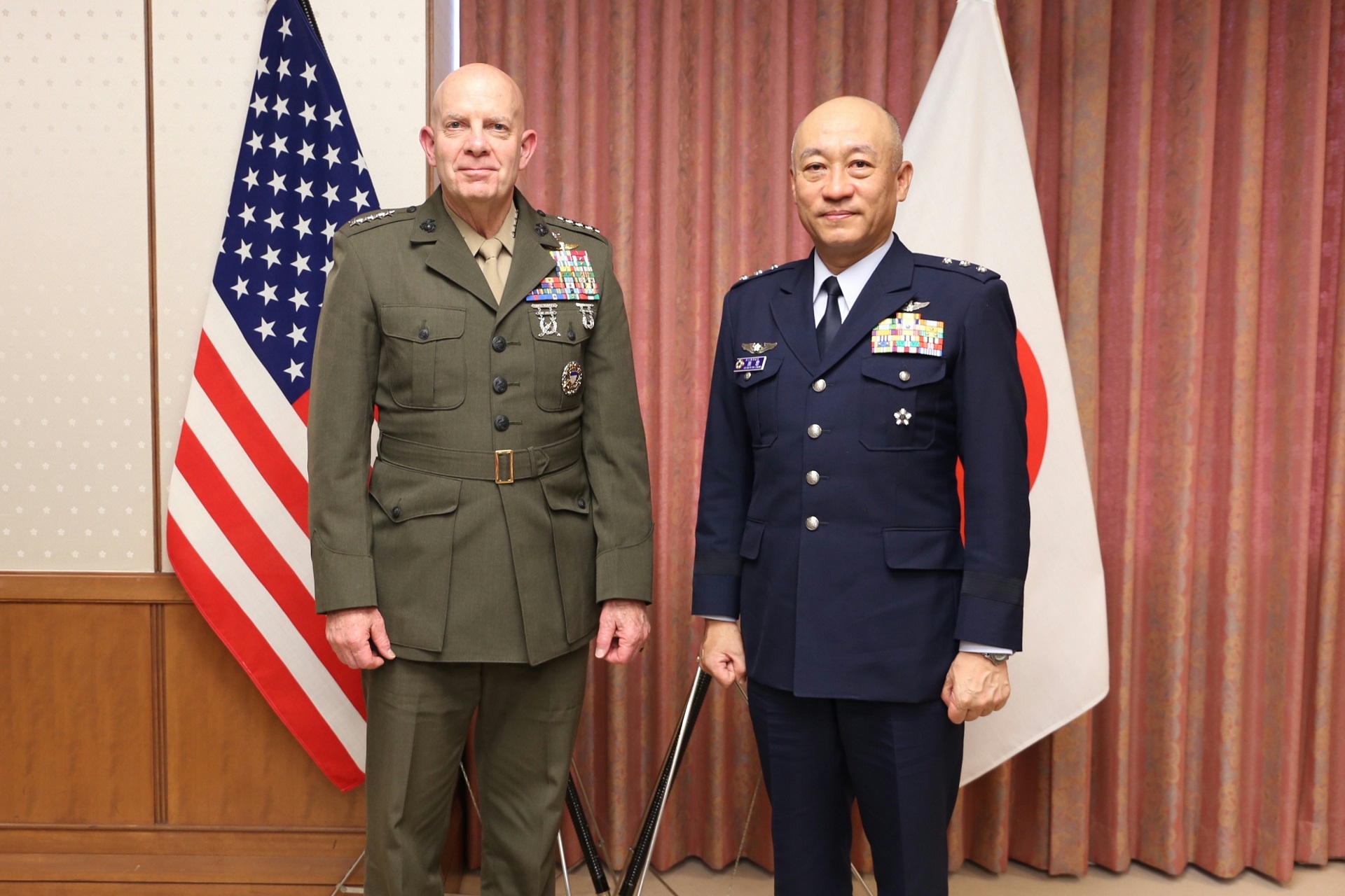 バーガー米海兵隊総司令官