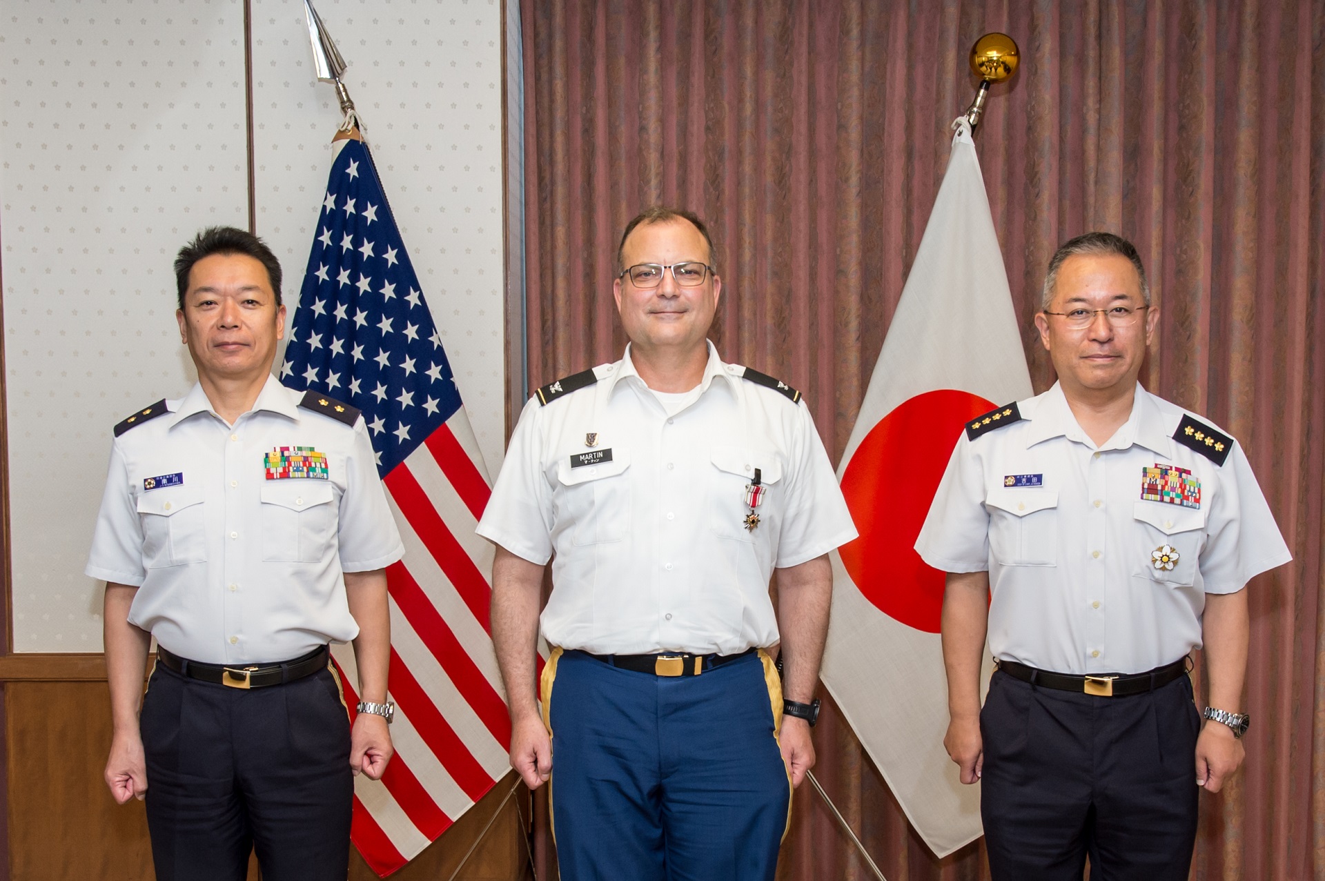 在日米軍司令部第５部長マーティン陸軍大佐