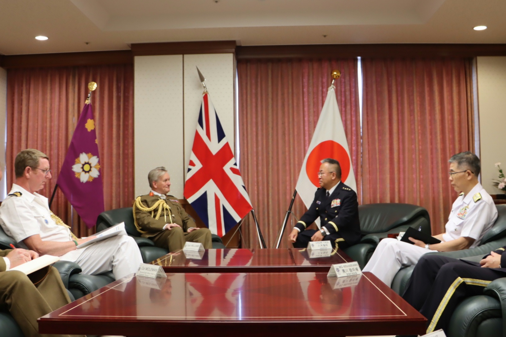 英戦略コマンド司令官