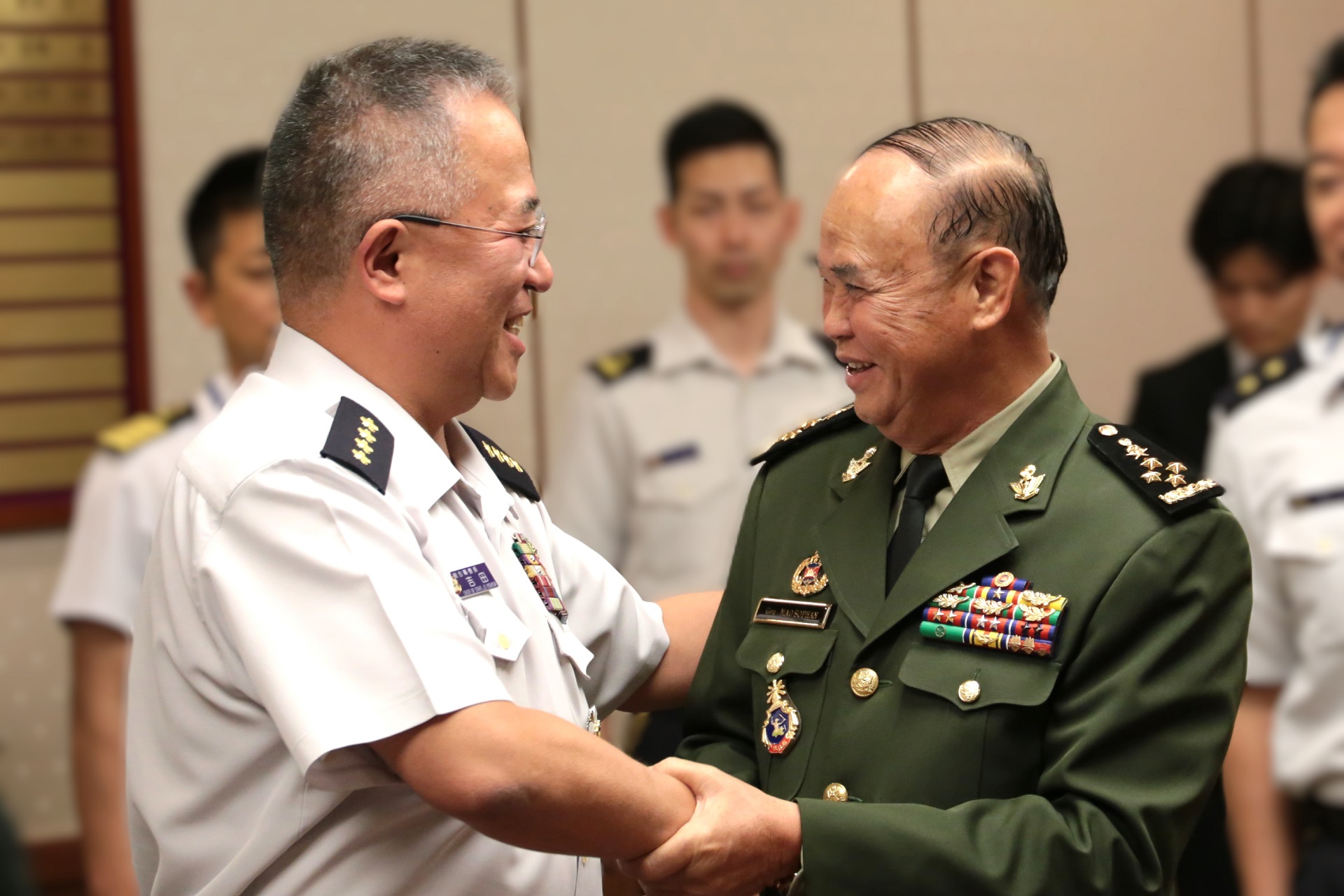 カンボジア王国陸軍司令官による統幕長表敬