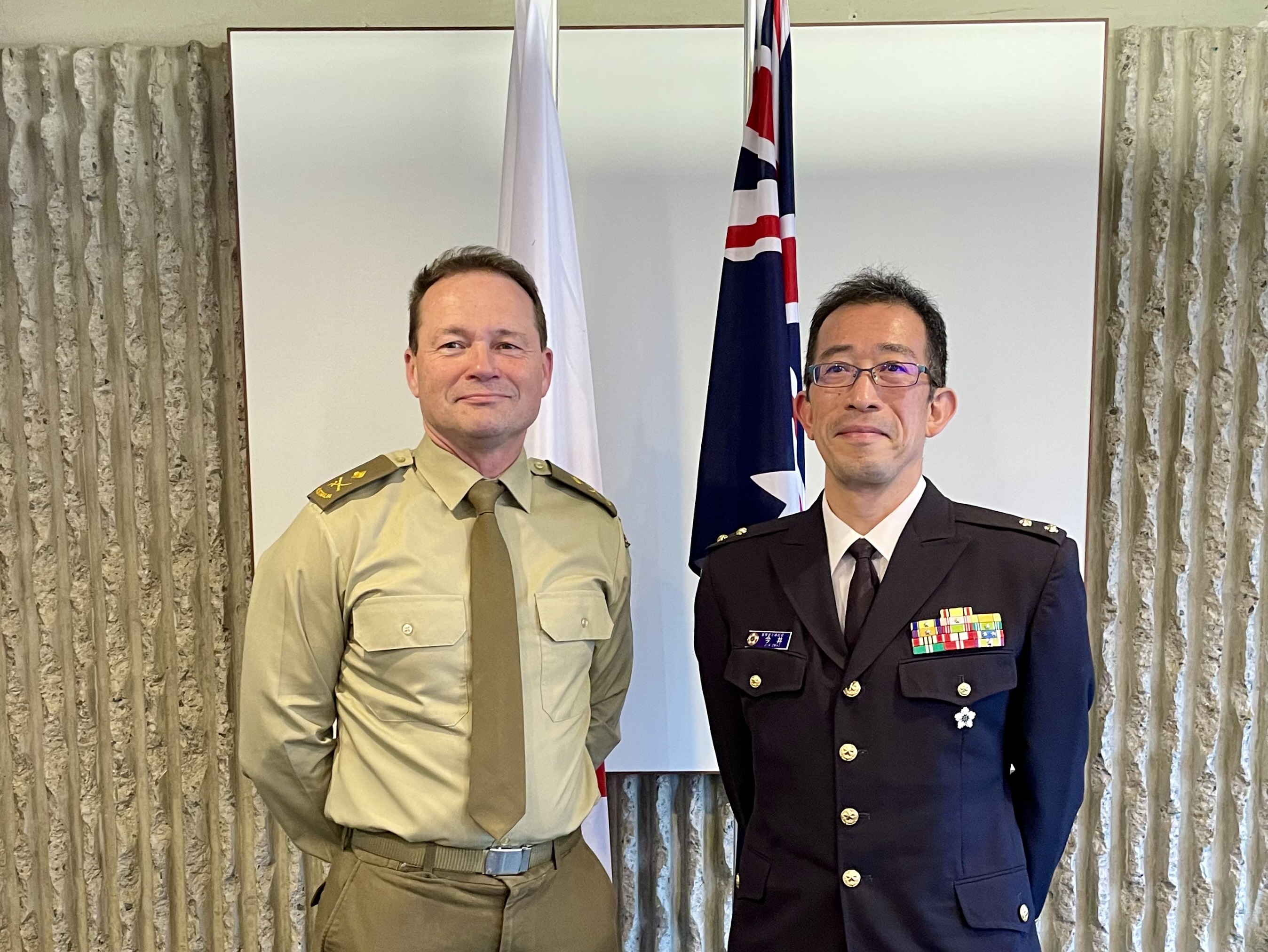 豪軍統合兵站コマンド ウォーク少将