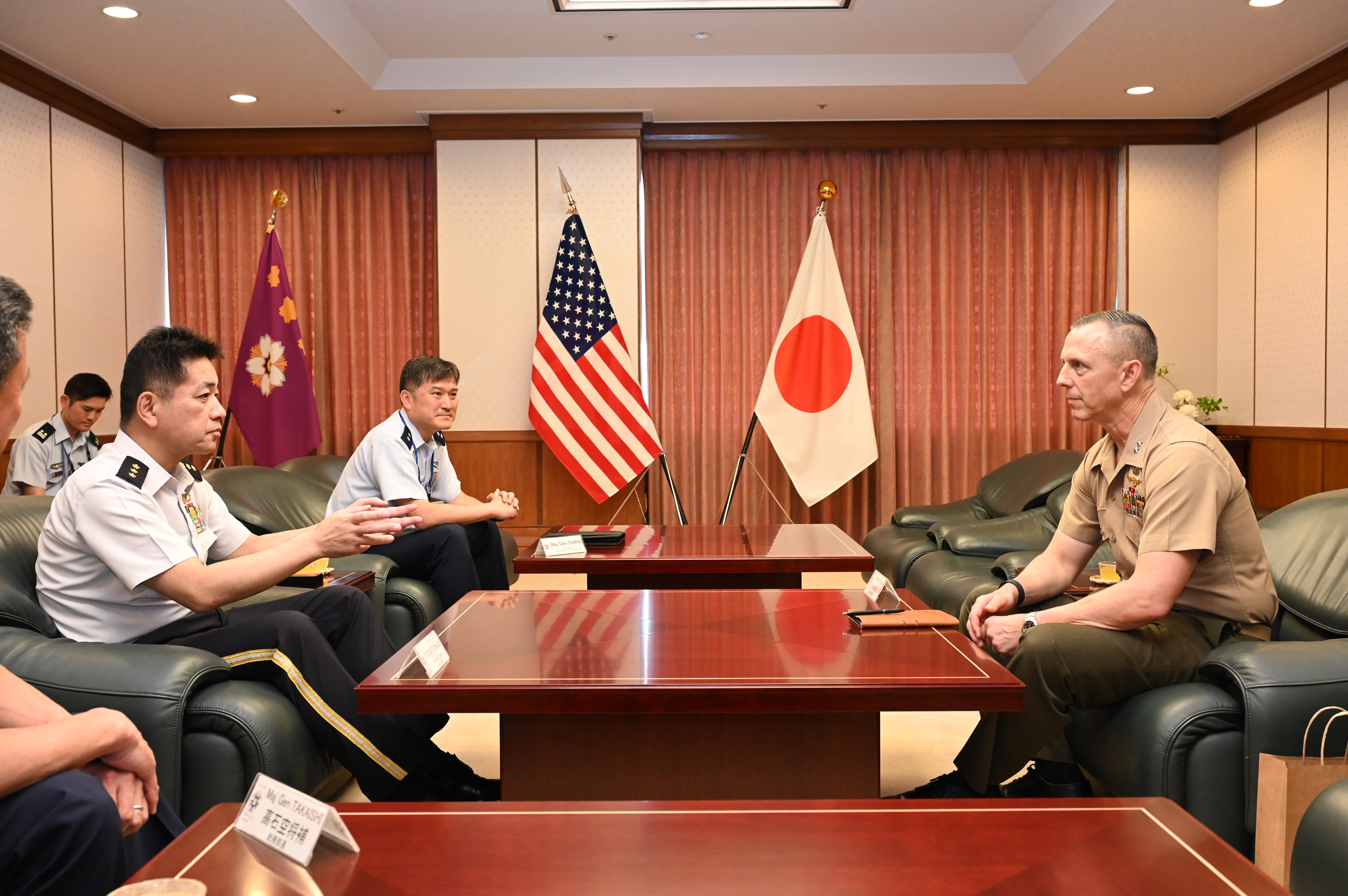 ラウル在日米軍副司令官
