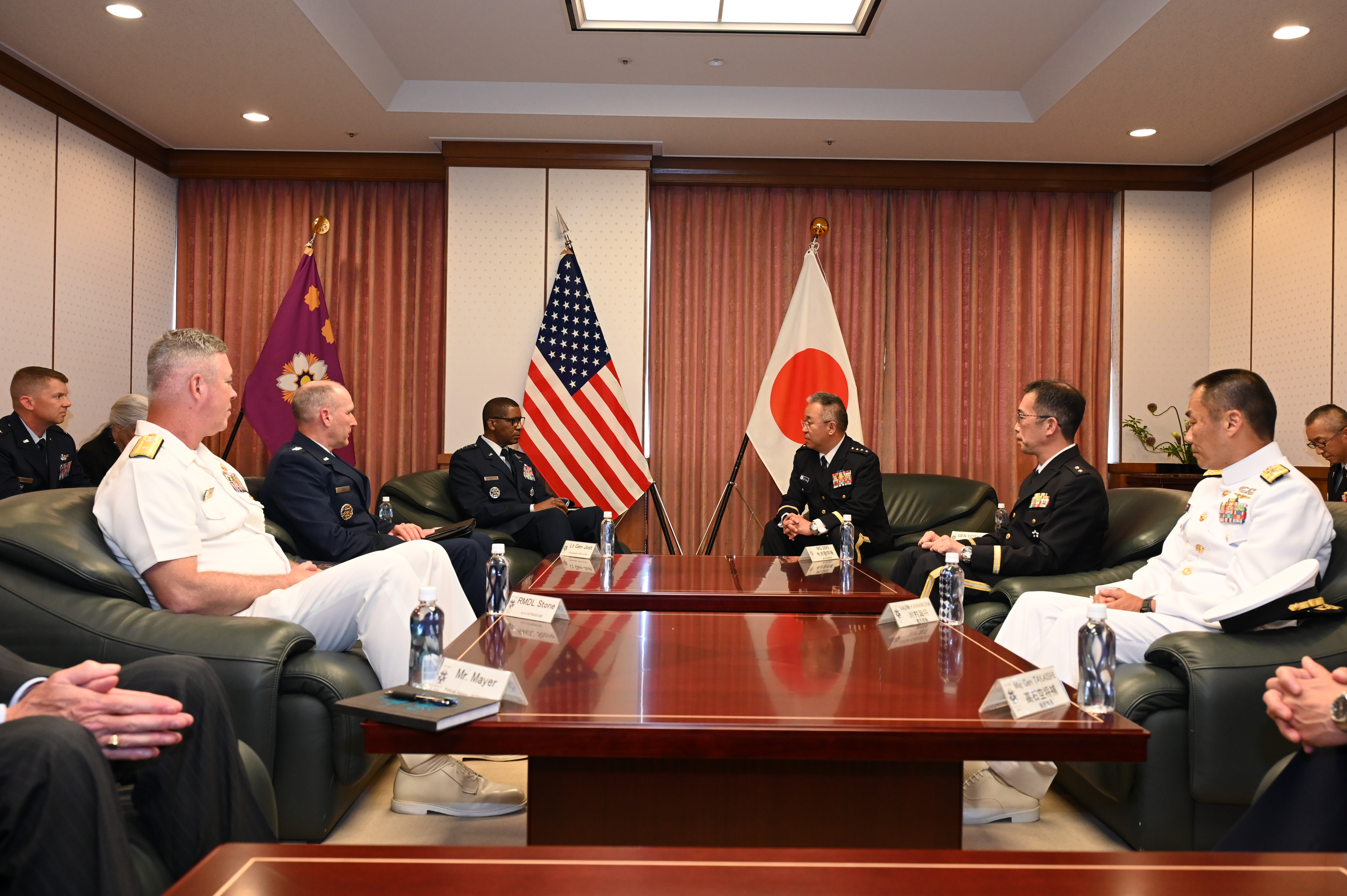 米輸送軍司令官