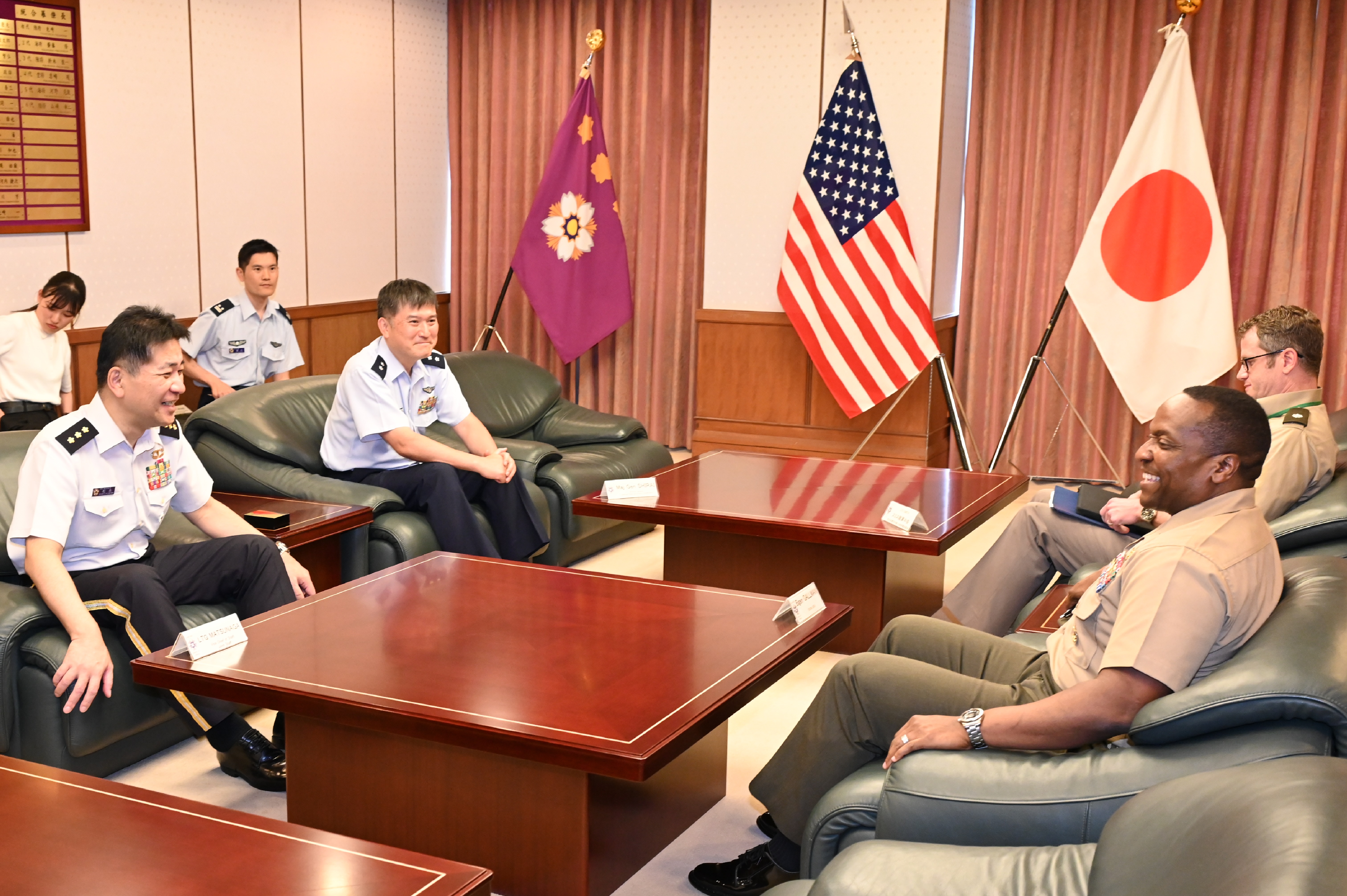 ゴルマン在日米軍副司令官