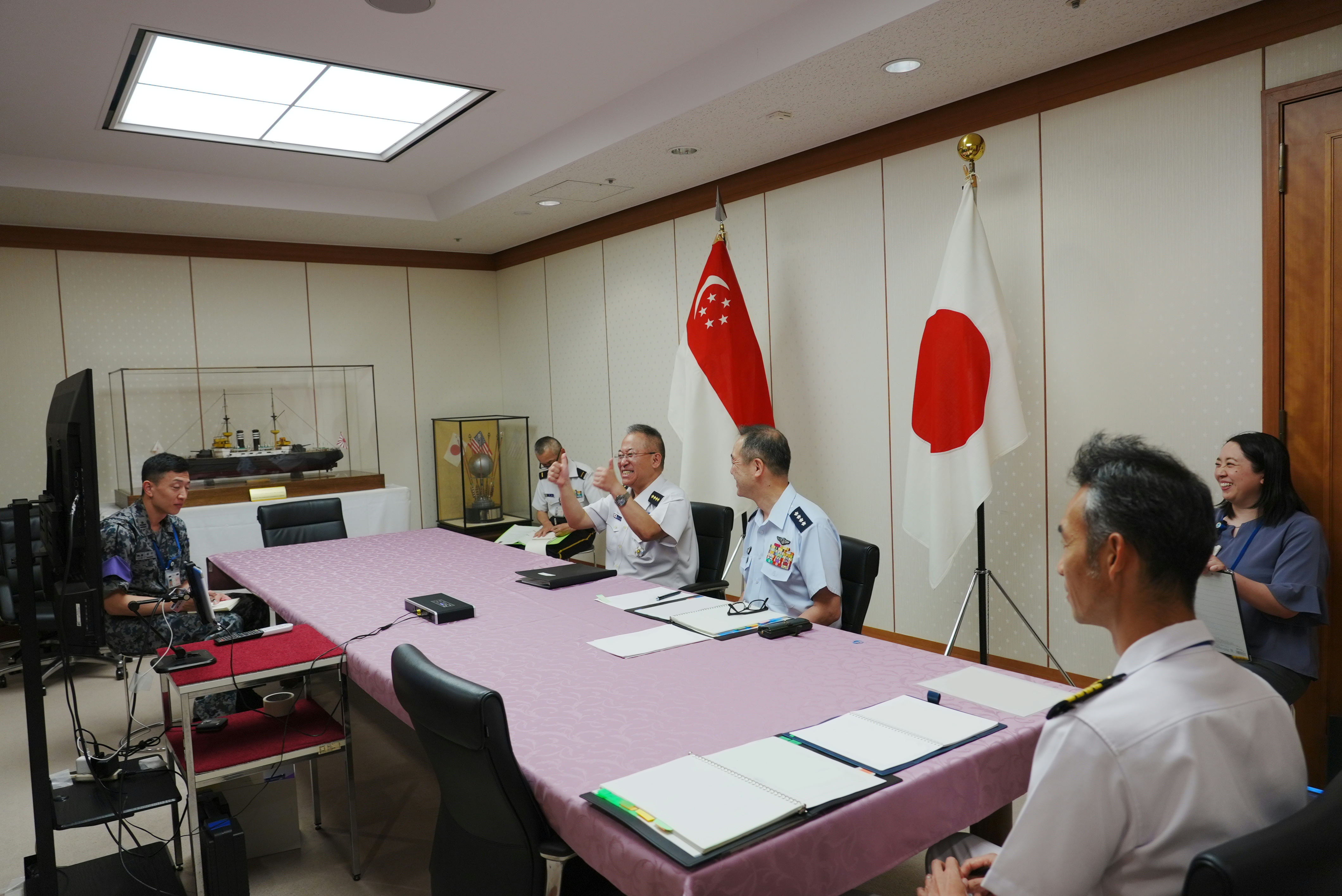 吉田統合幕僚長と各国参謀総長等とのテレビ会談
