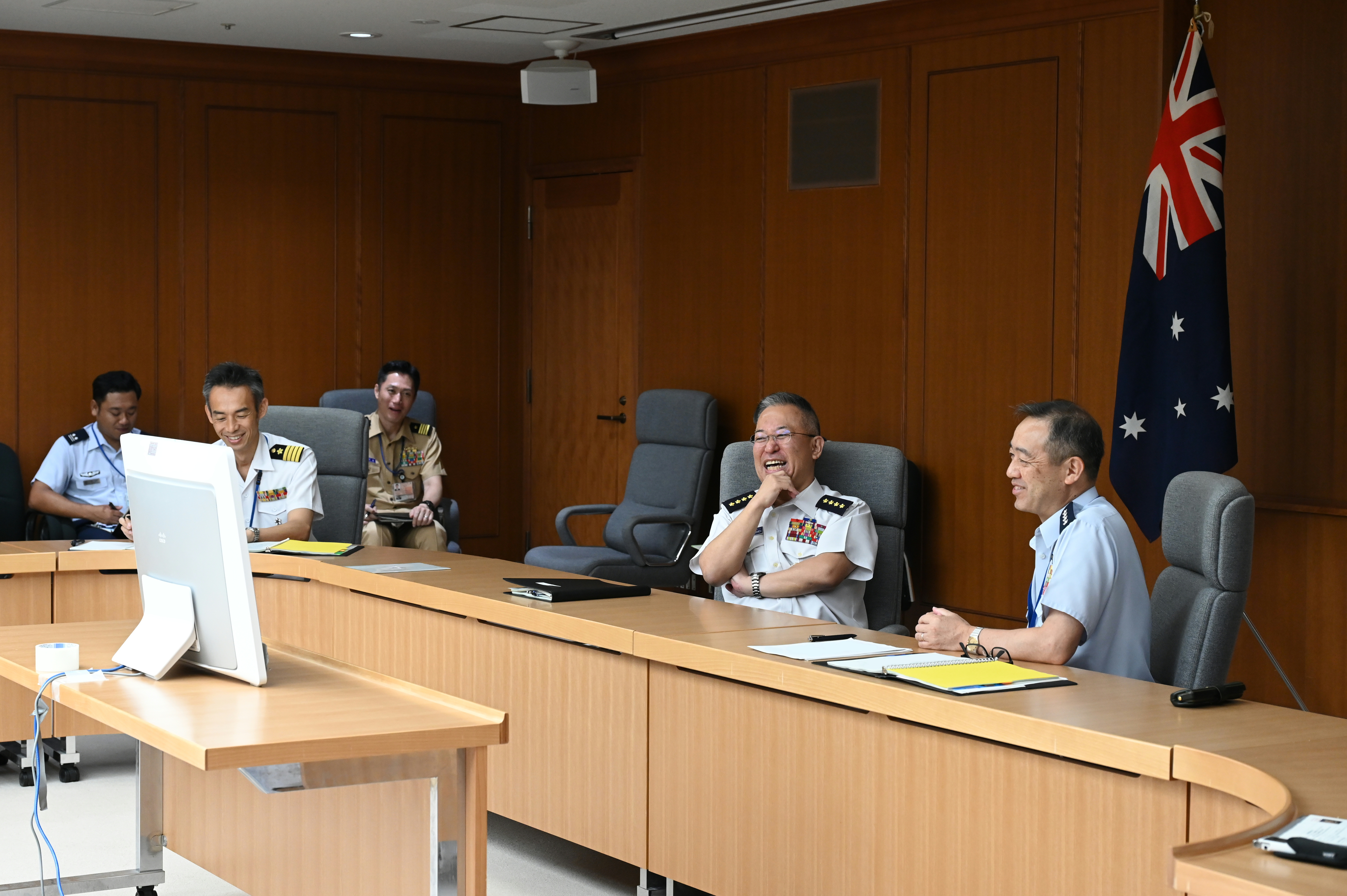 吉田統合幕僚長と各国参謀総長等とのテレビ会談