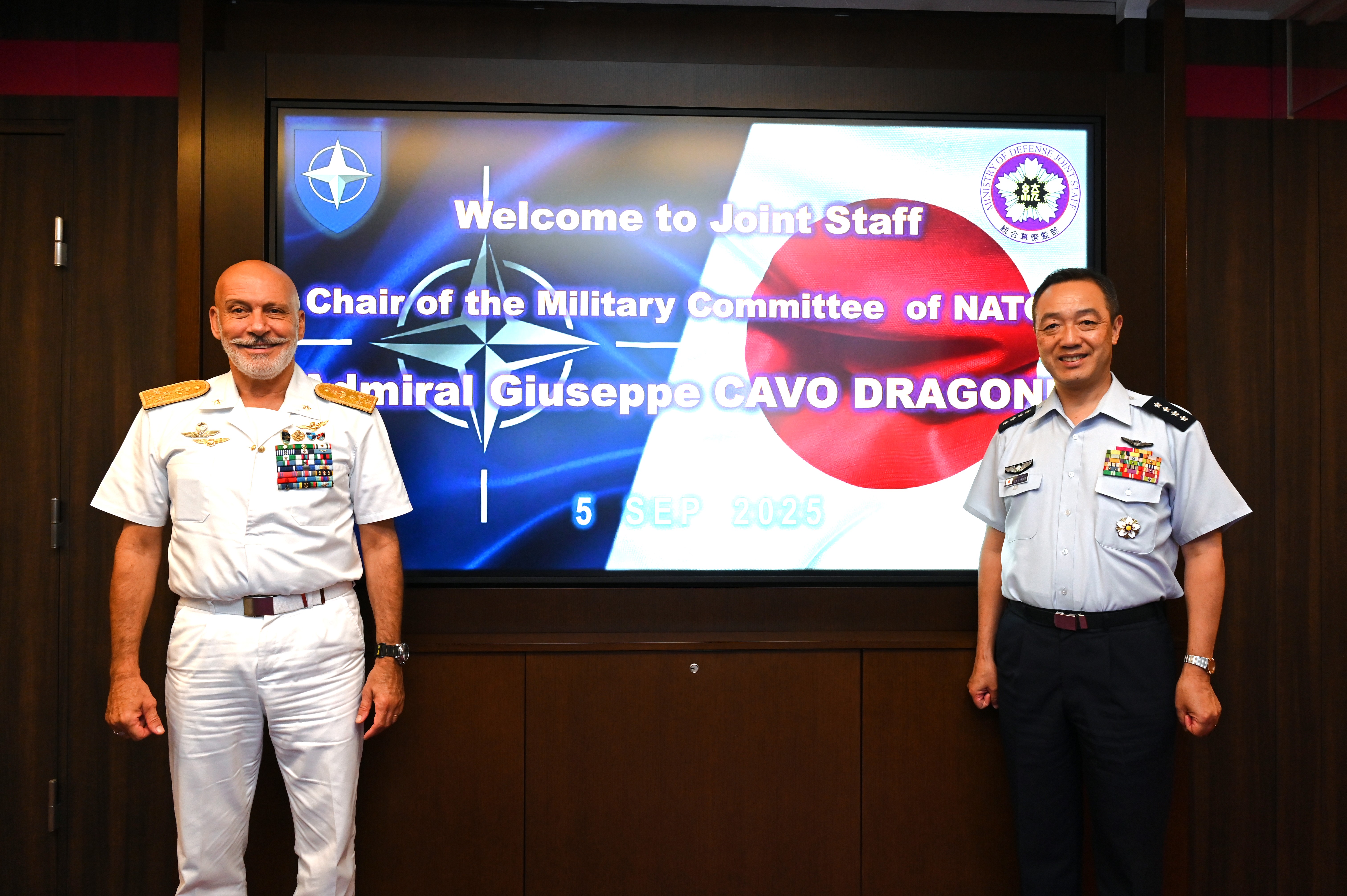 ＮＡＴＯ軍事委員長