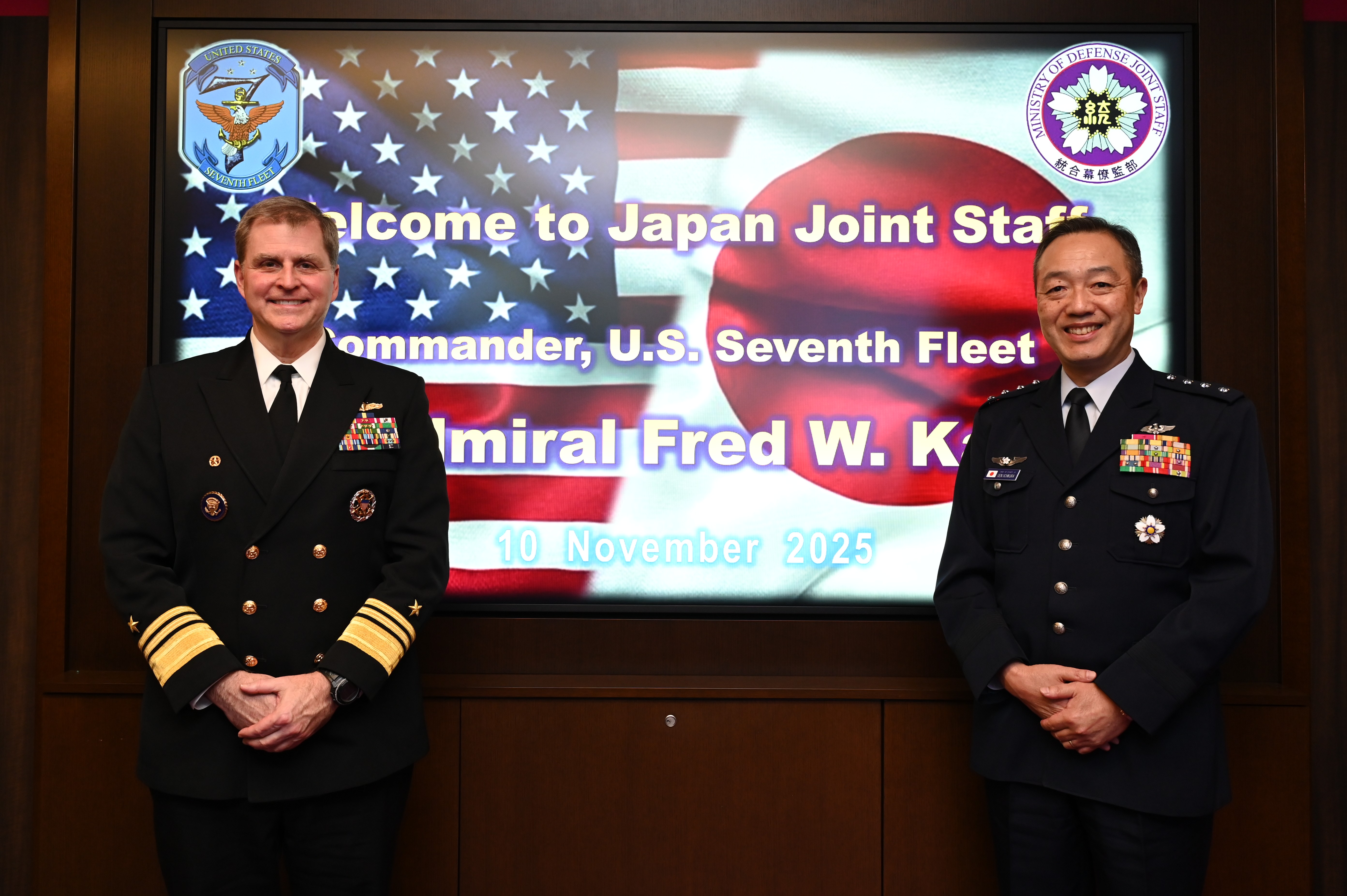 米第７艦隊司令官