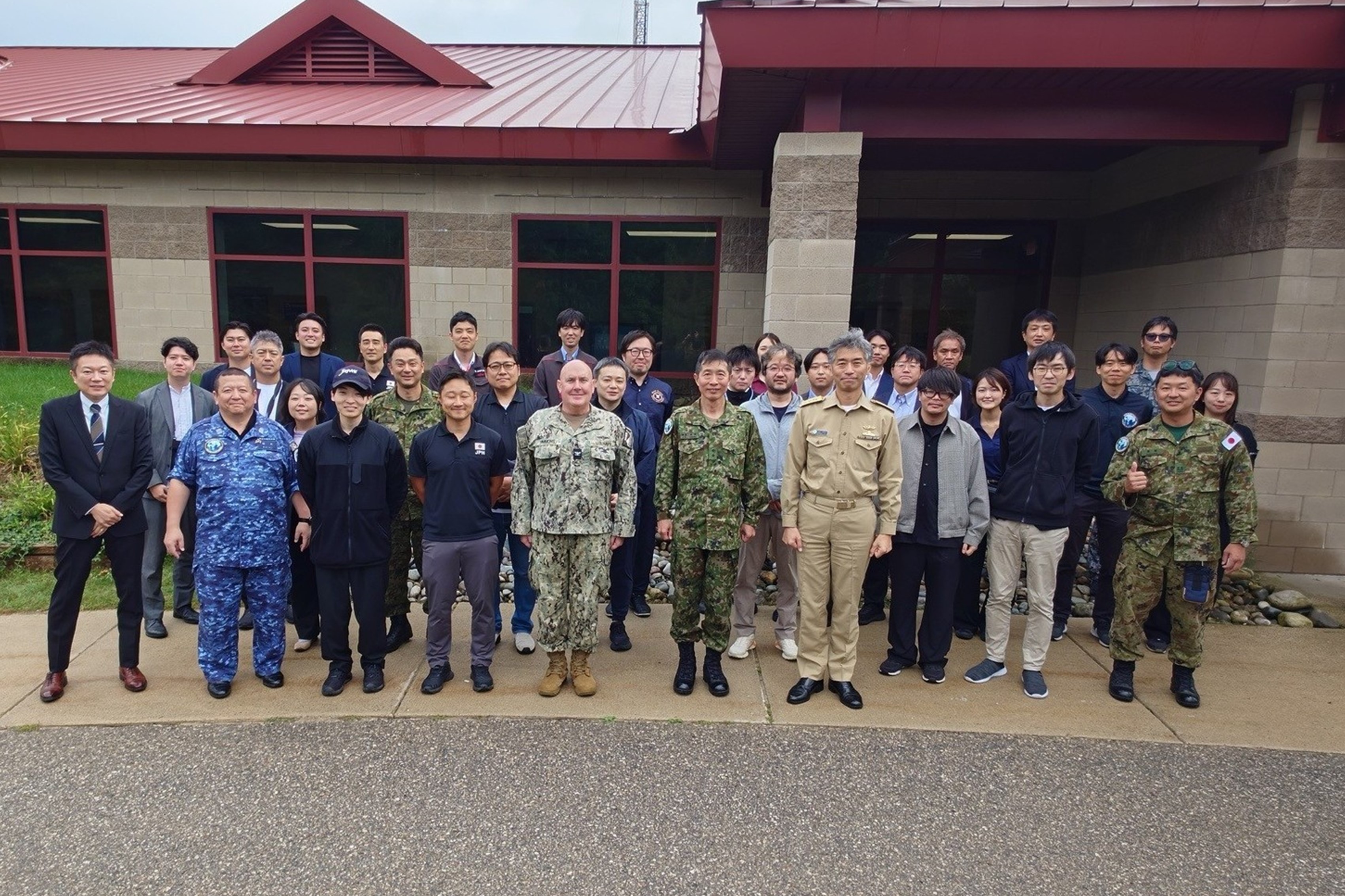 ゴルマン在日米軍副司令官