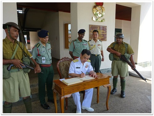 Signing the visitor’s book at the Army Museum