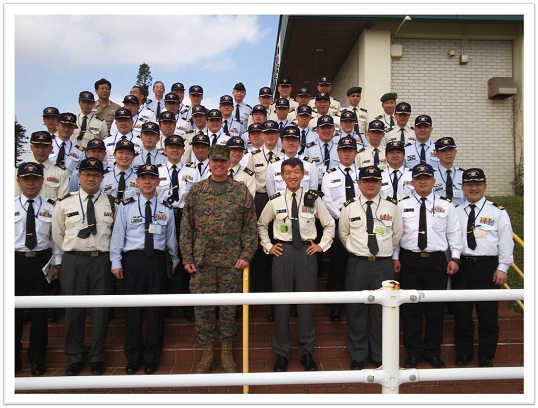 Group photo with LTG Wissler