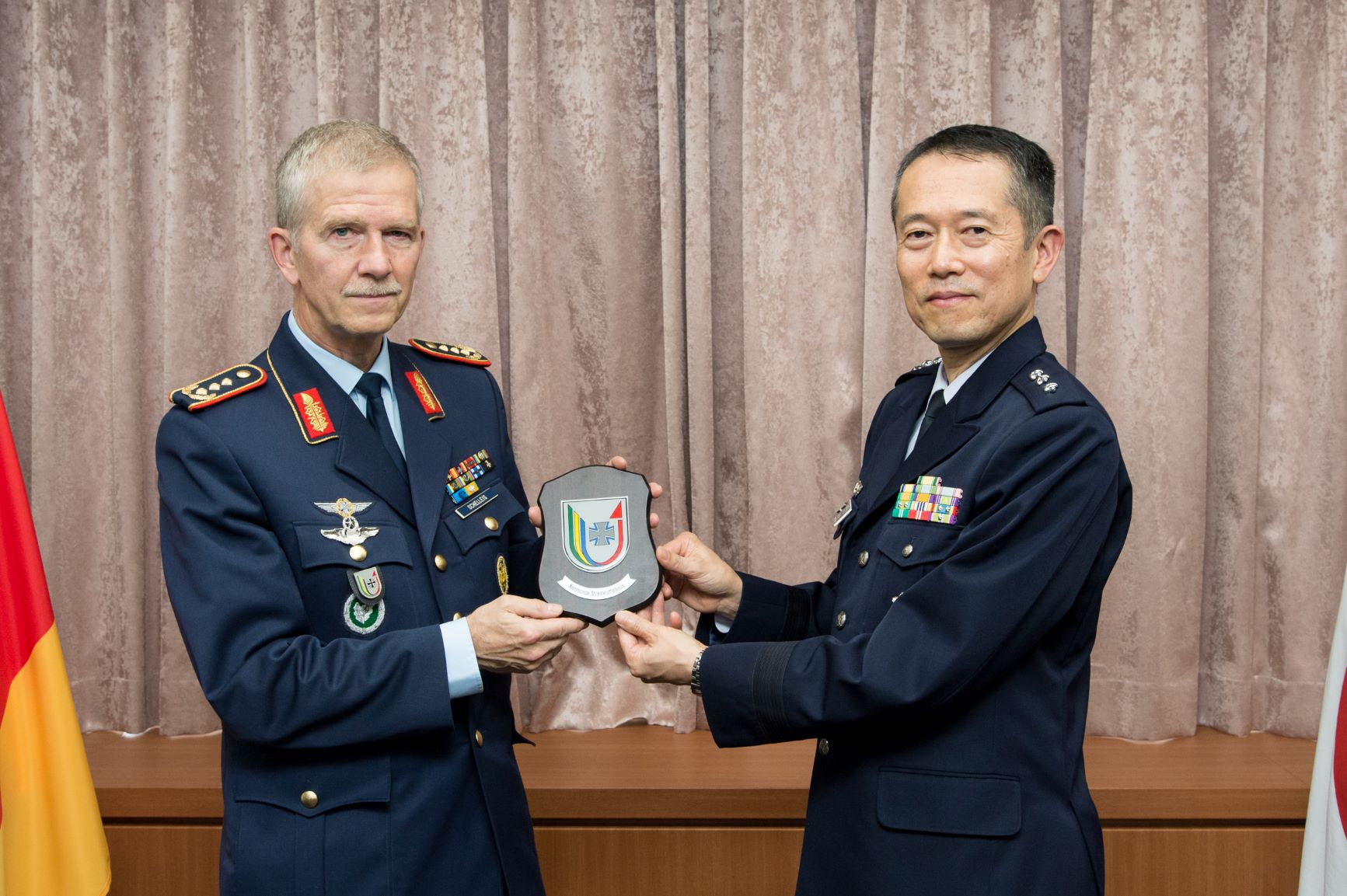 トピックス | ドイツ連邦軍戦力基盤軍総監による講義