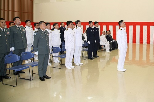 �ے��C����\�����鑲�Ɛ�