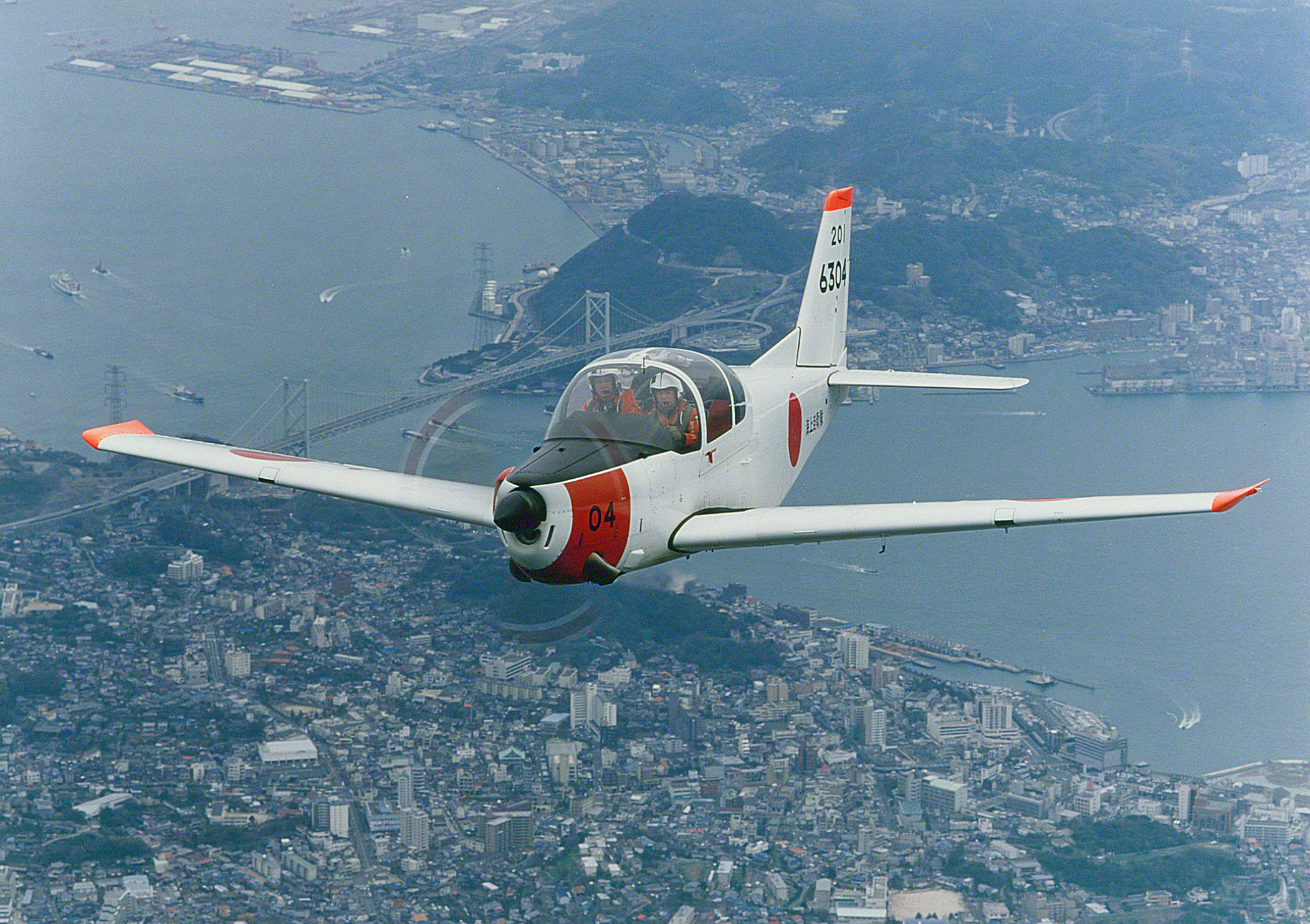 練習機「T－5」｜航空機（固定翼）｜装備品｜海上自衛隊 〔JMSDF