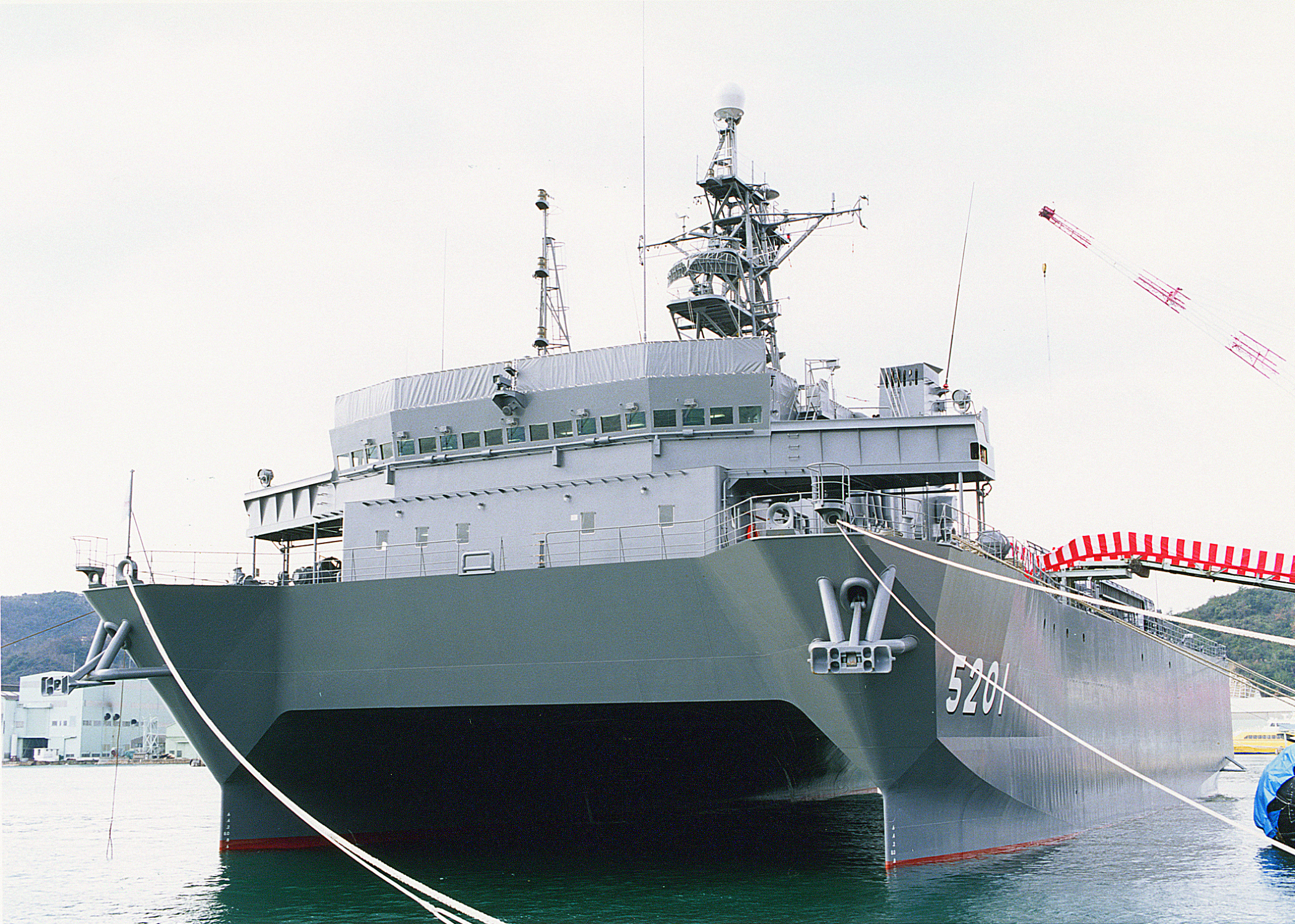 音響測定艦「ひびき」型｜水上艦艇｜装備品｜海上自衛隊 〔JMSDF