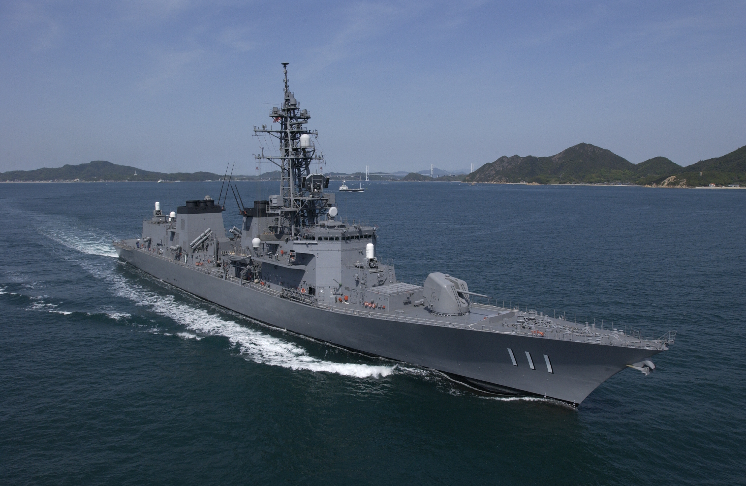 護衛艦「たかなみ」型｜水上艦艇｜装備品｜海上自衛隊 〔JMSDF