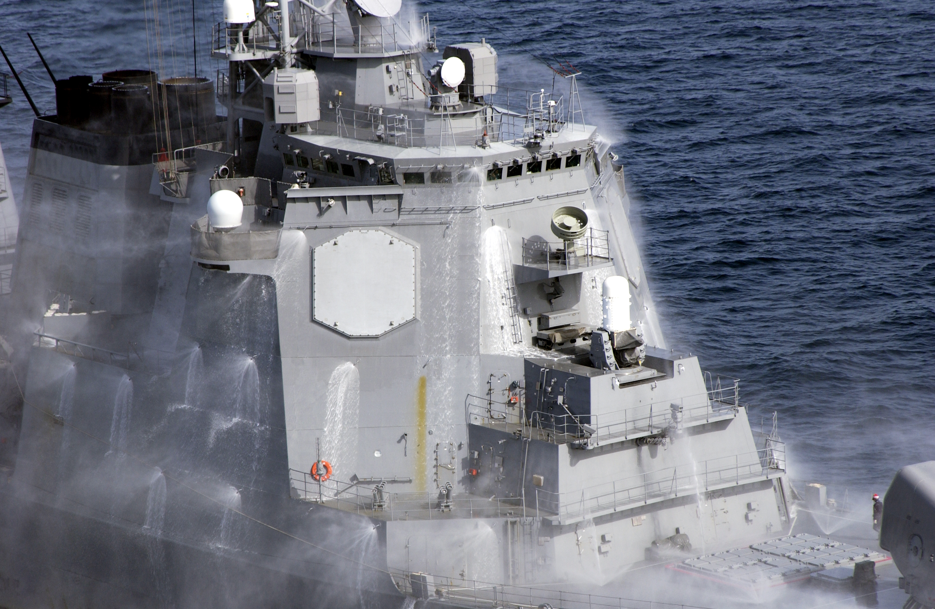護衛艦「こんごう」型｜水上艦艇｜装備品｜海上自衛隊 〔JMSDF
