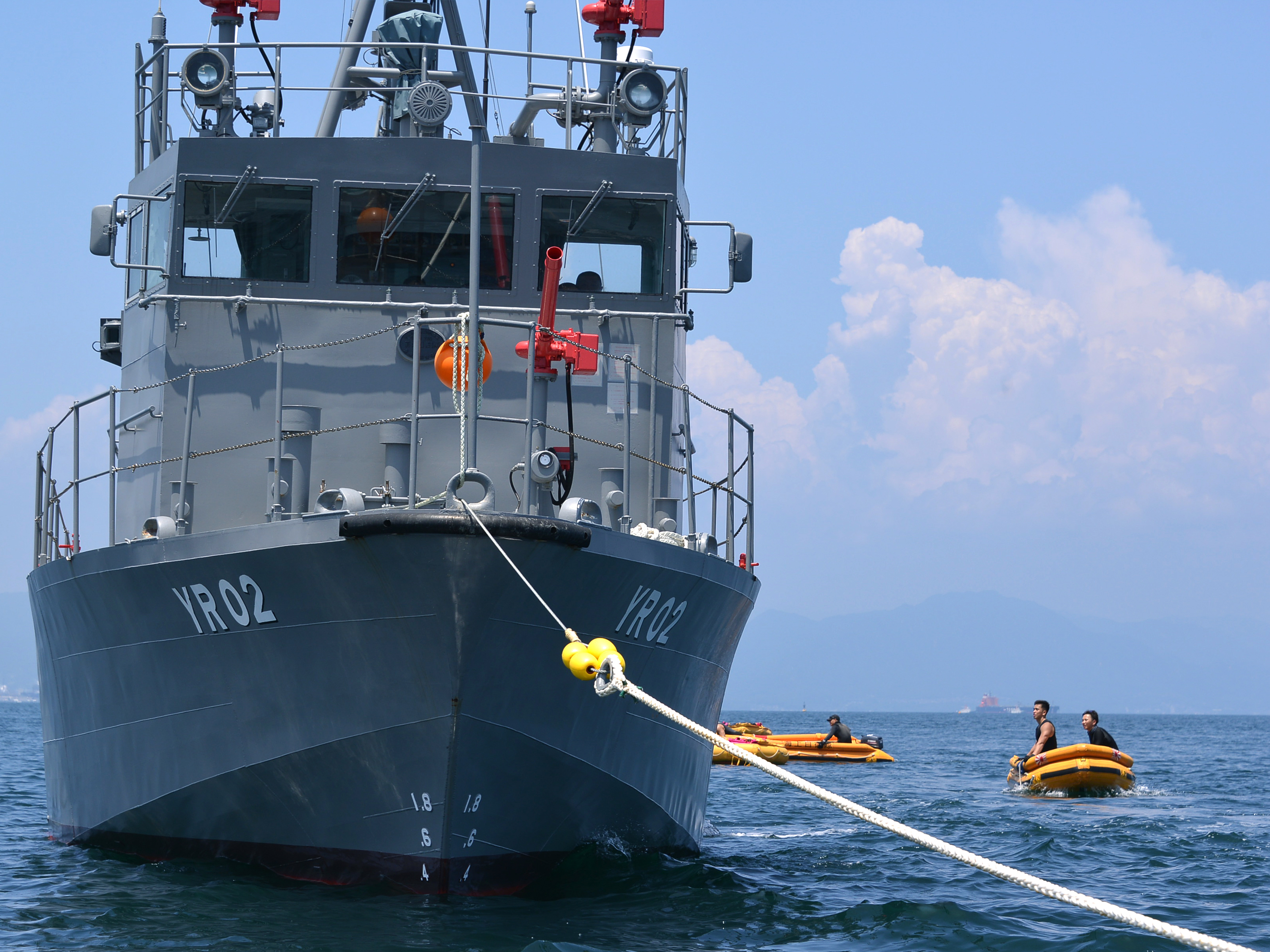 設標救難船YR｜水上艦艇｜装備品｜海上自衛隊 〔JMSDF