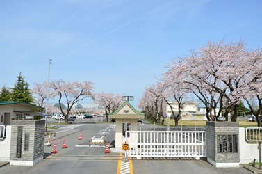 海上自衛隊八戸航空基地正門