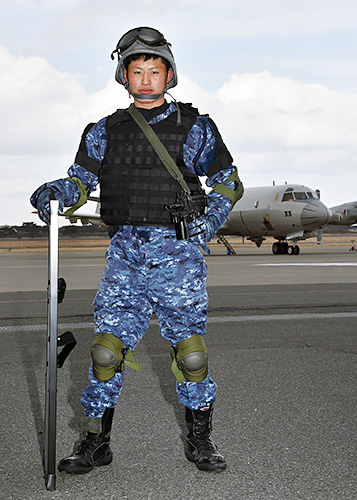 防火服 特殊服 海自のファッション 海上自衛隊八戸航空基地