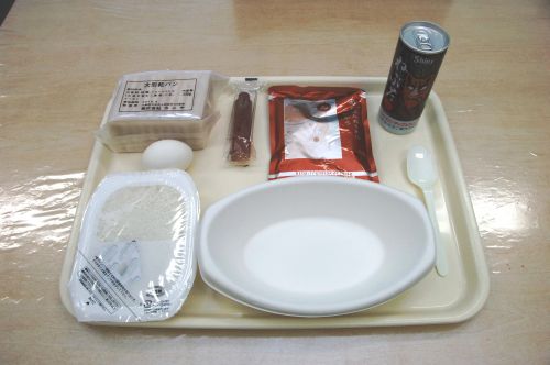 レトルトカレー前