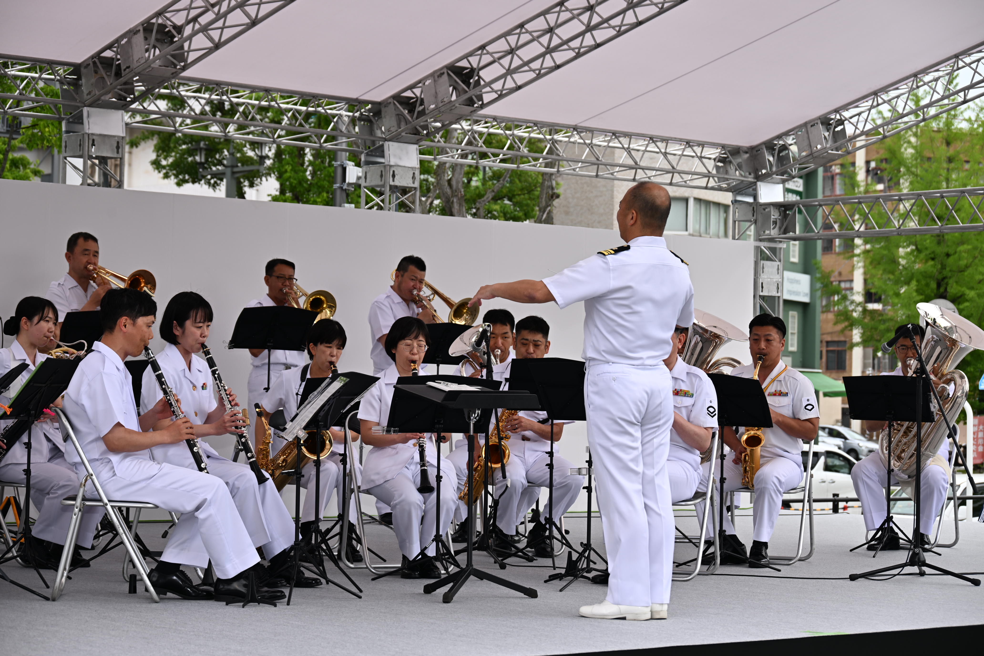 呉音楽隊による演奏の様子