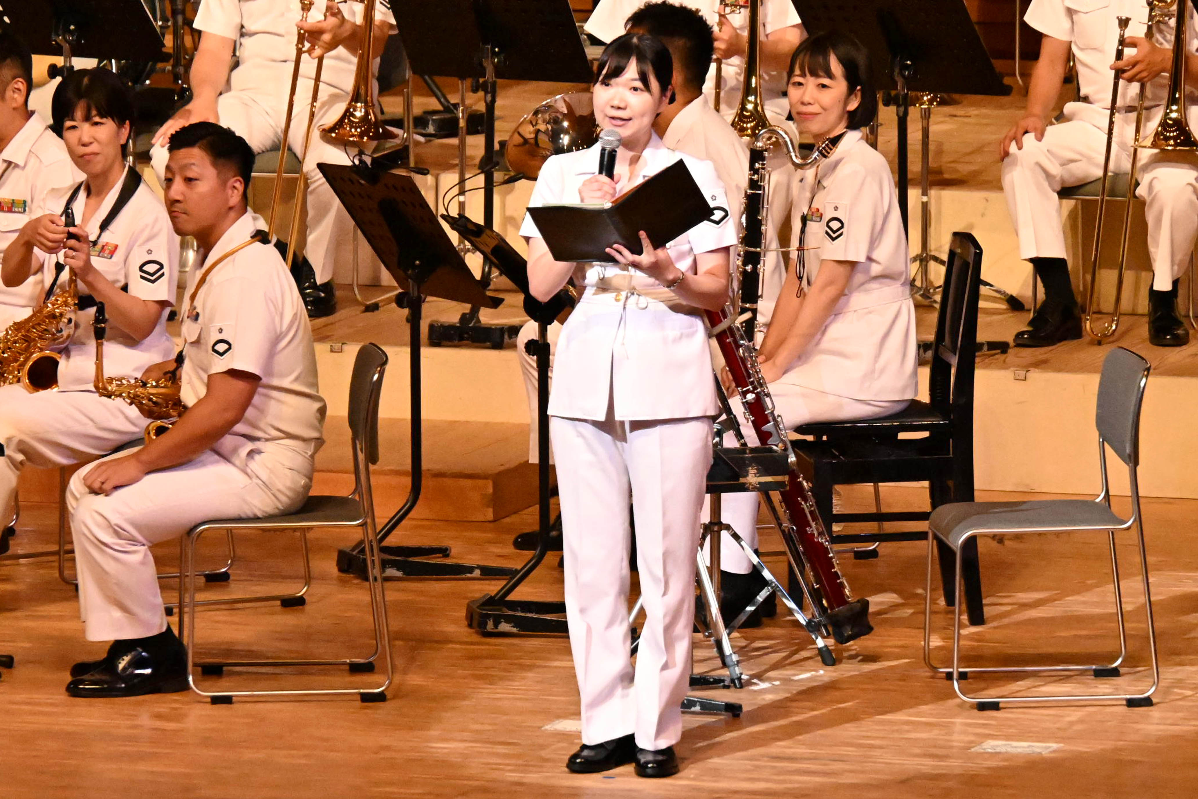 第1部 演奏の様子5 司会
