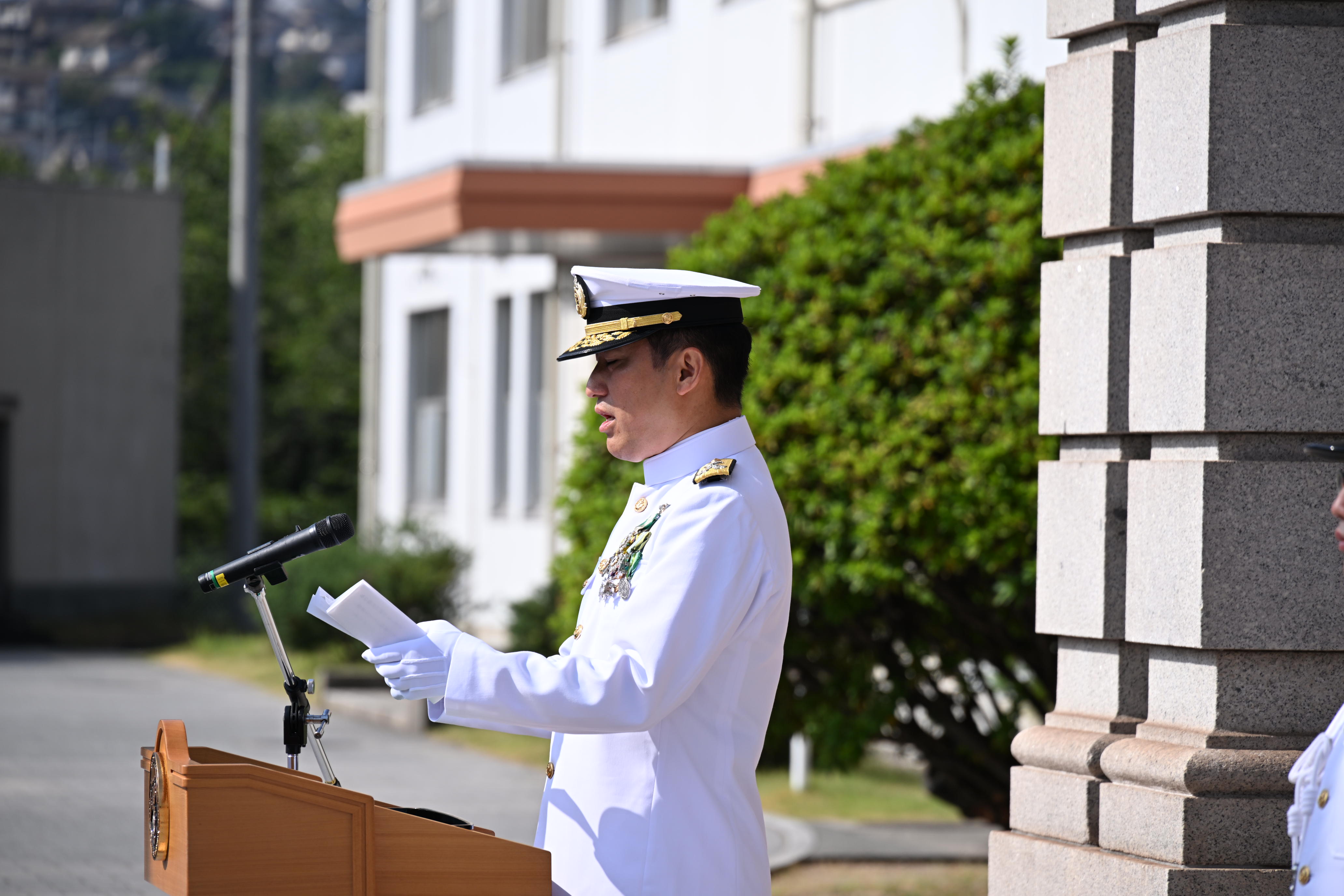 訓示を行う松本海将