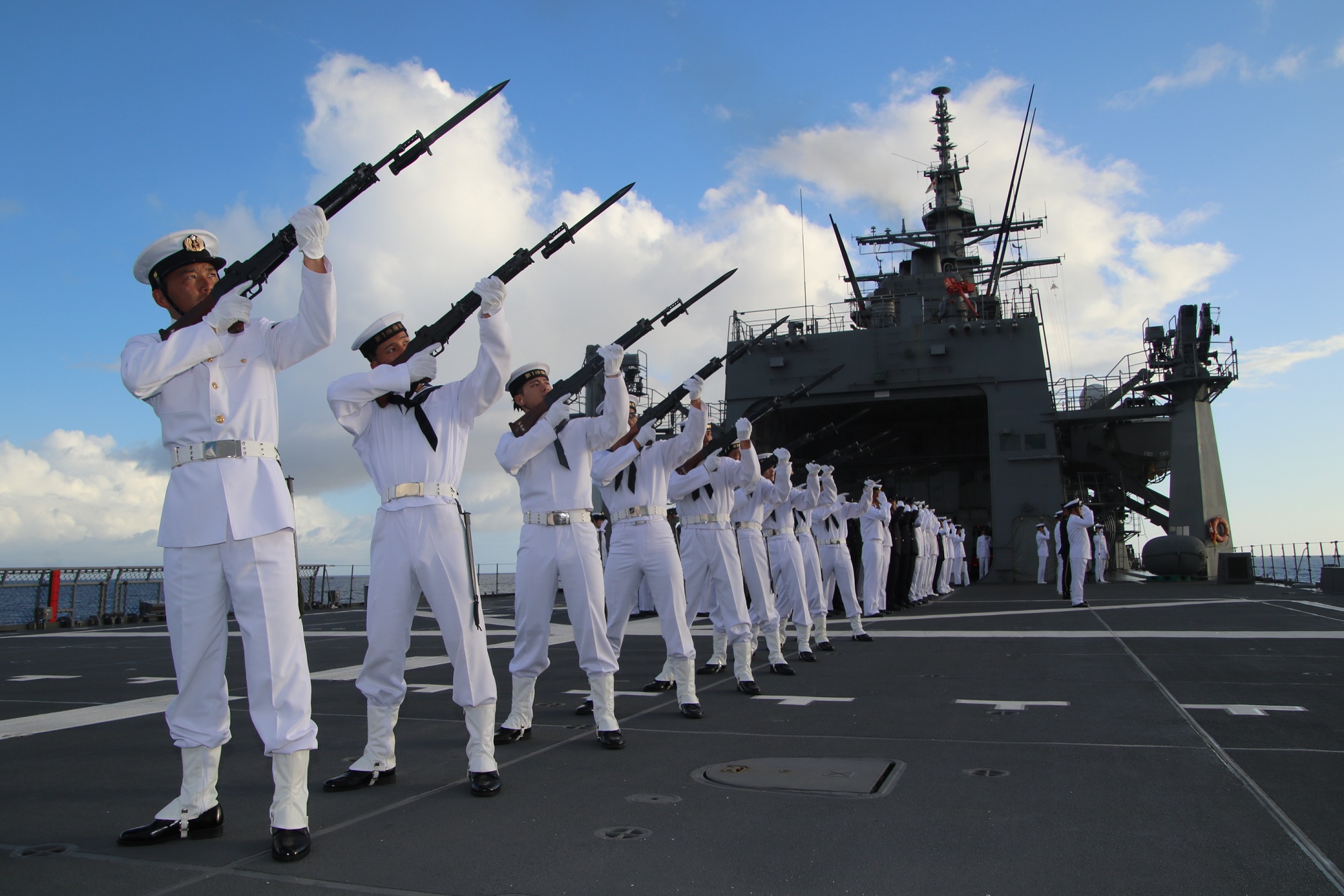 チャレンジ　自衛隊　くまたか　掃海隊群　先任伍長 チャレンジ 自衛隊 くまたか 掃海隊群 先任伍長 GmSohoxbsAAwcLG.jpg