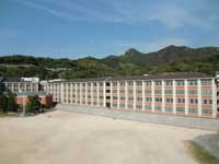 学生館全景2