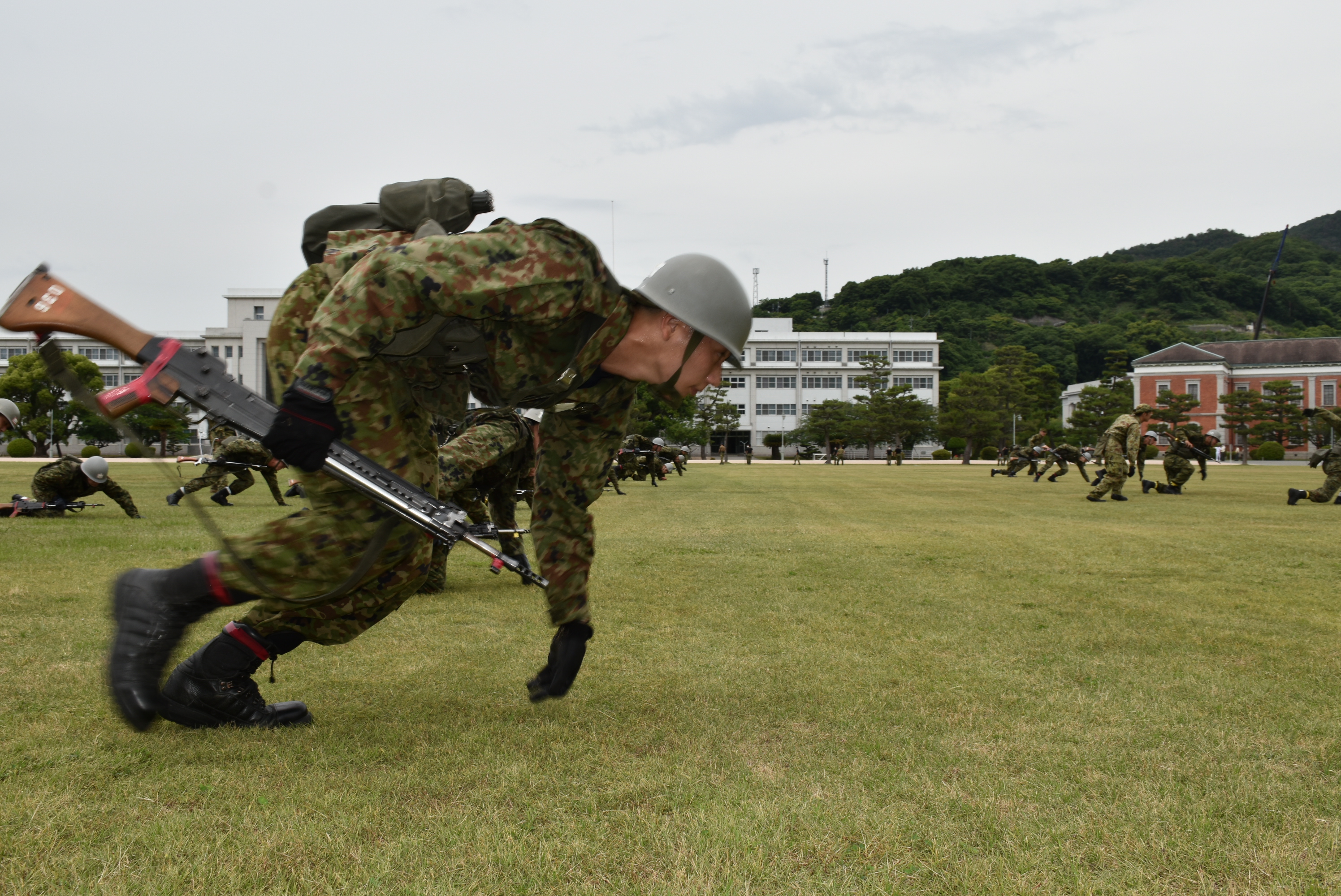 旧日本軍　昭和14年　甲種幹部候補生　仙台陸軍教導学校　第三中隊直筆寄せ書き戦前 旧日本軍 昭和14年 甲種幹部候補生 仙台陸軍教導学校 第三