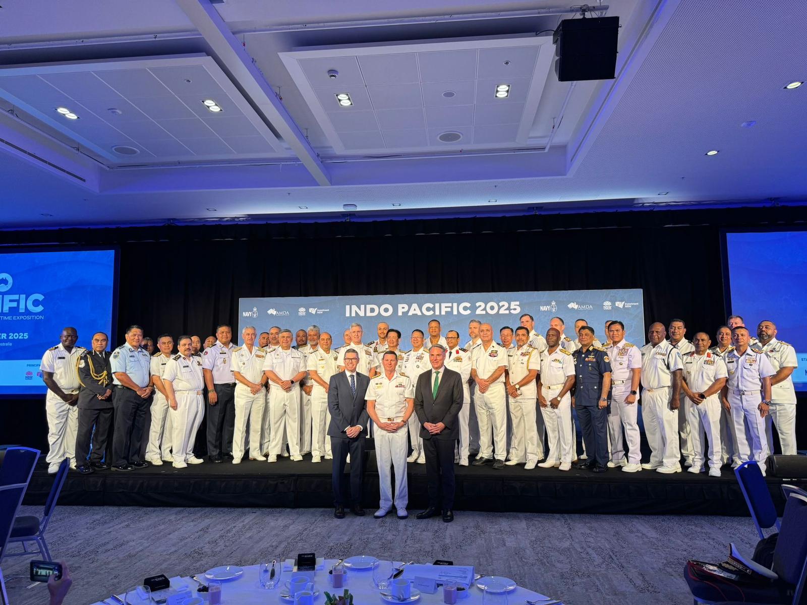 ニュージーランド海軍司令官海幕長表敬｜幕僚協議｜海上自衛隊 〔JMSDF