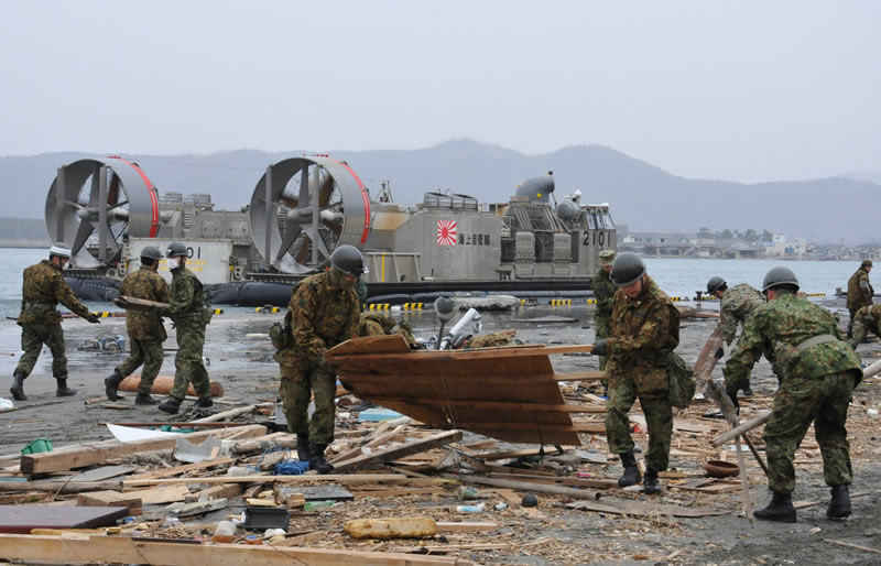 東日本大震災｜海上自衛隊 〔JMSDF〕 オフィシャルサイト