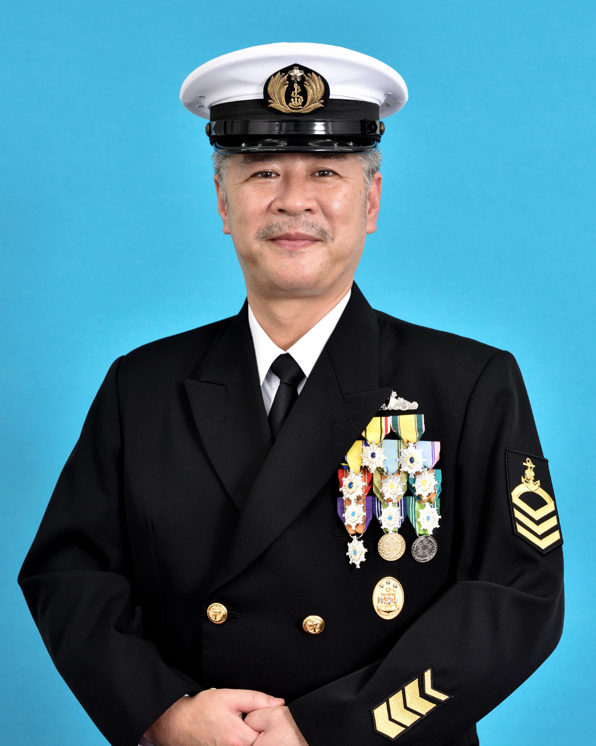 貴重！海上自衛隊先任伍長記章１桜 Yahoo!オークション - 海上自衛隊先任伍長記章1桜