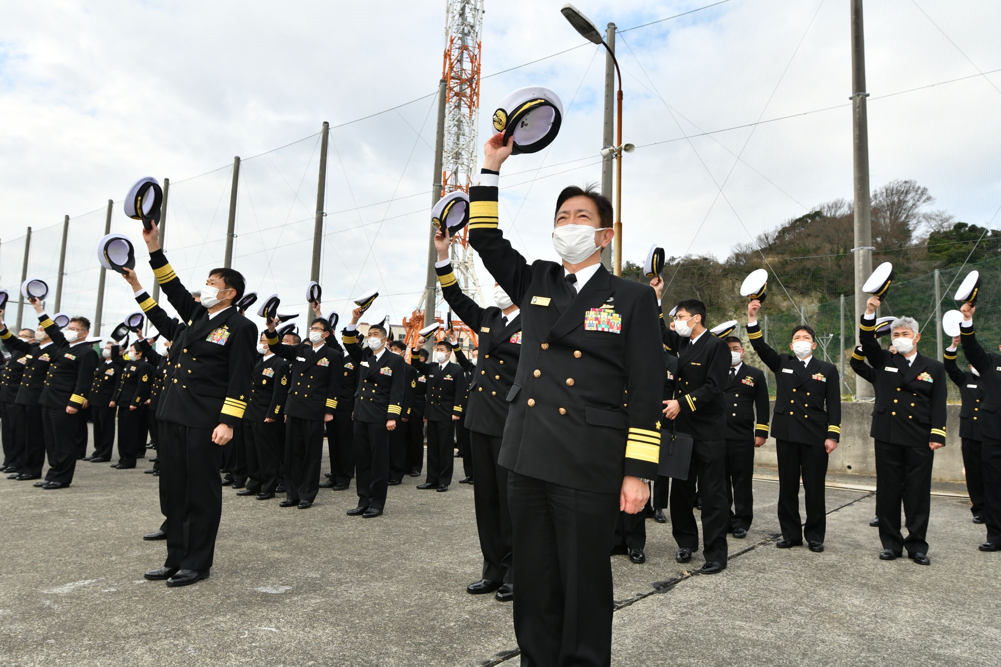 海上自衛隊　自衛艦隊司令官　チャレンジ Amazon.co.jp: 海上自衛隊 護衛艦隊司令官 チャレンジコイン : おもちゃ