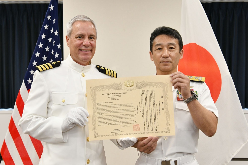 非売品、元CVW-5司令で海軍中将の米第7艦隊司令官の贈呈用指揮官コイン 非売品、元CVW-5司令で海軍中将の米第7艦隊司令官の贈呈用指揮官