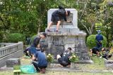 海曹会主催舞鶴海軍墓地清掃