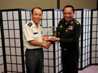 タイ陸軍教育訓練本部長、表敬訪問の写真2