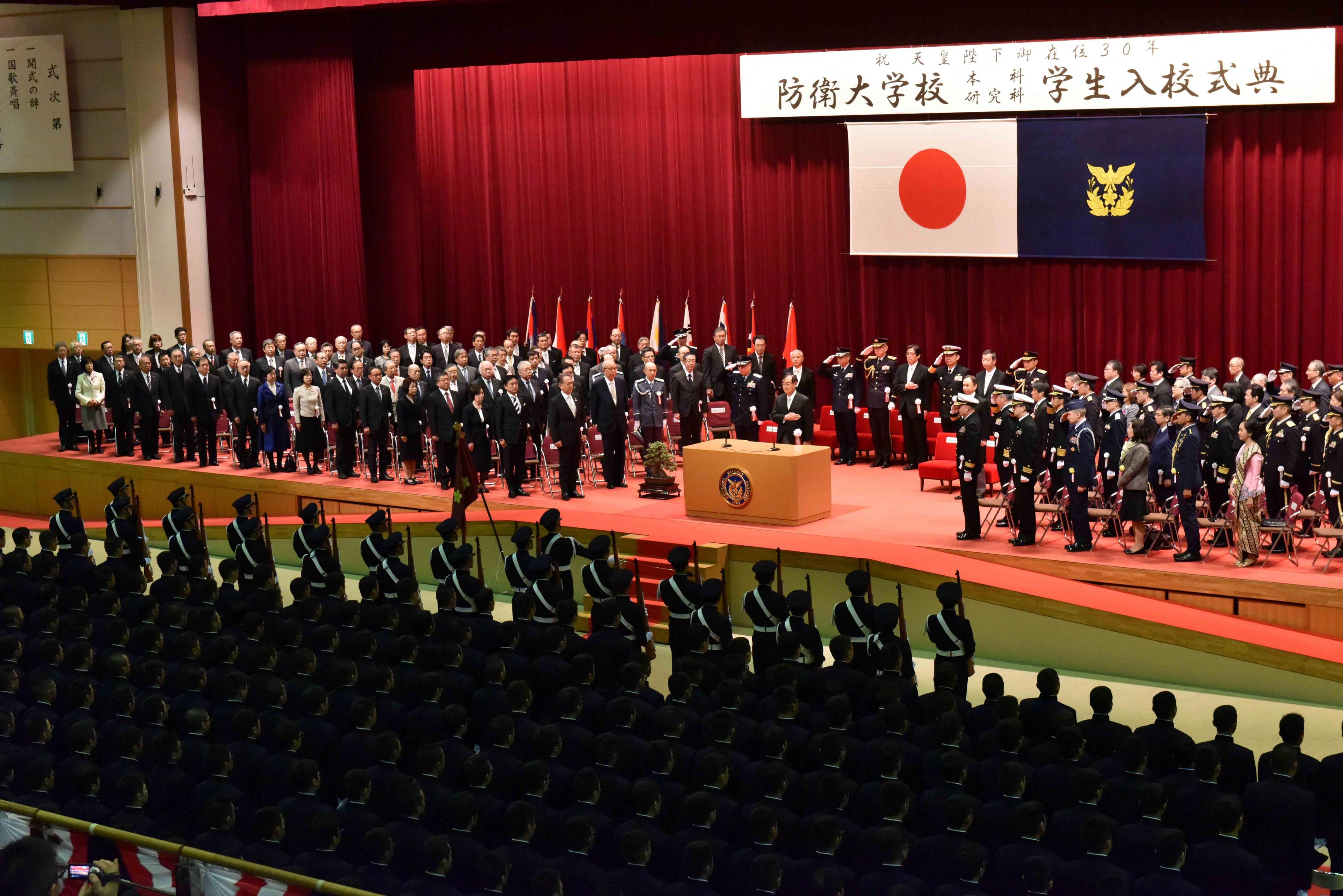 原田 憲治 防衛副大臣に対する栄誉礼