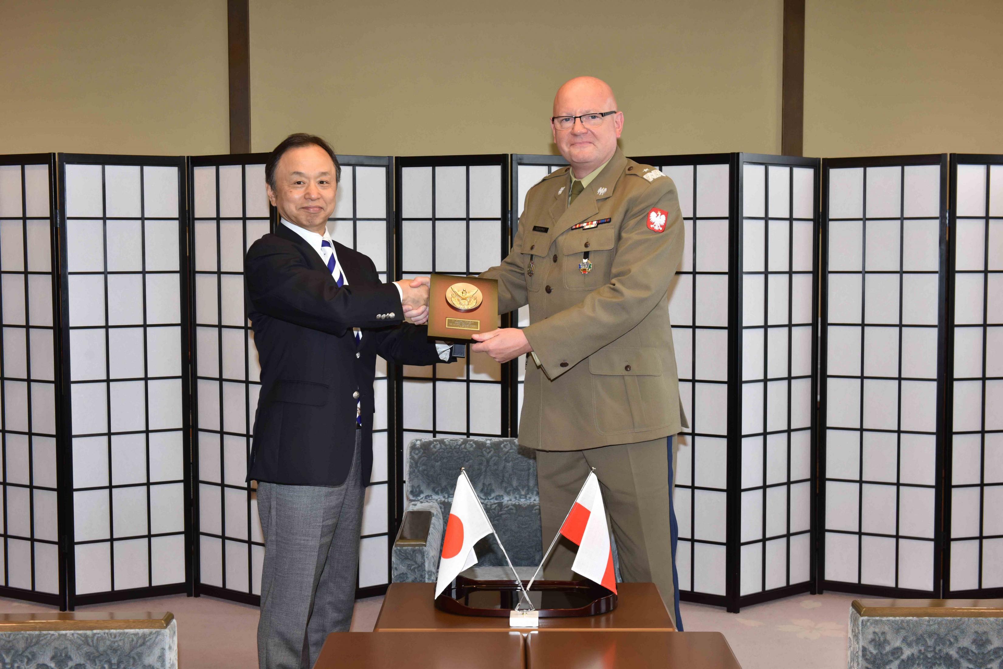 ポーランド陸軍士官学校長、防衛大学校を訪問