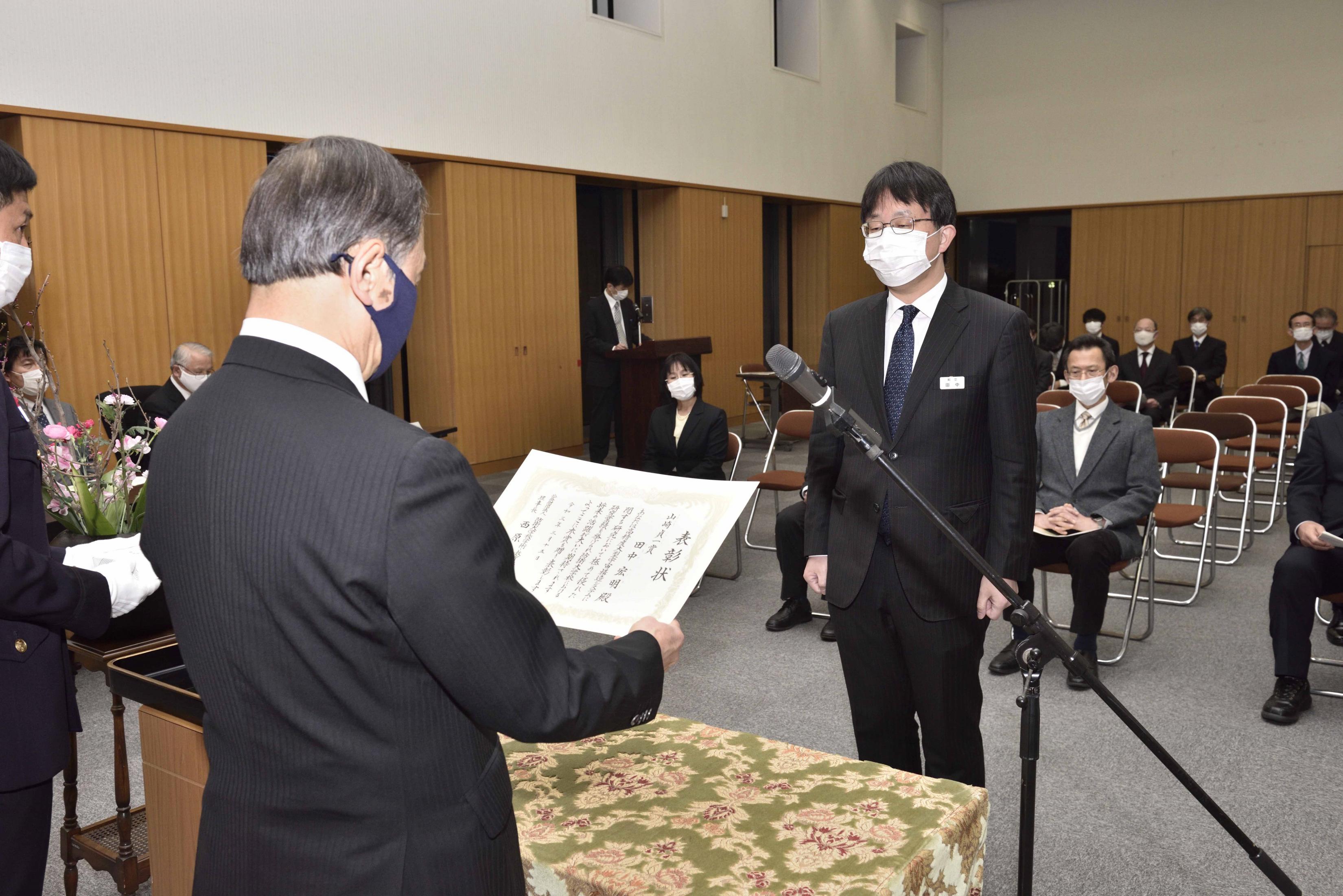「山崎貞一賞」 航空宇宙工学科 田中教授