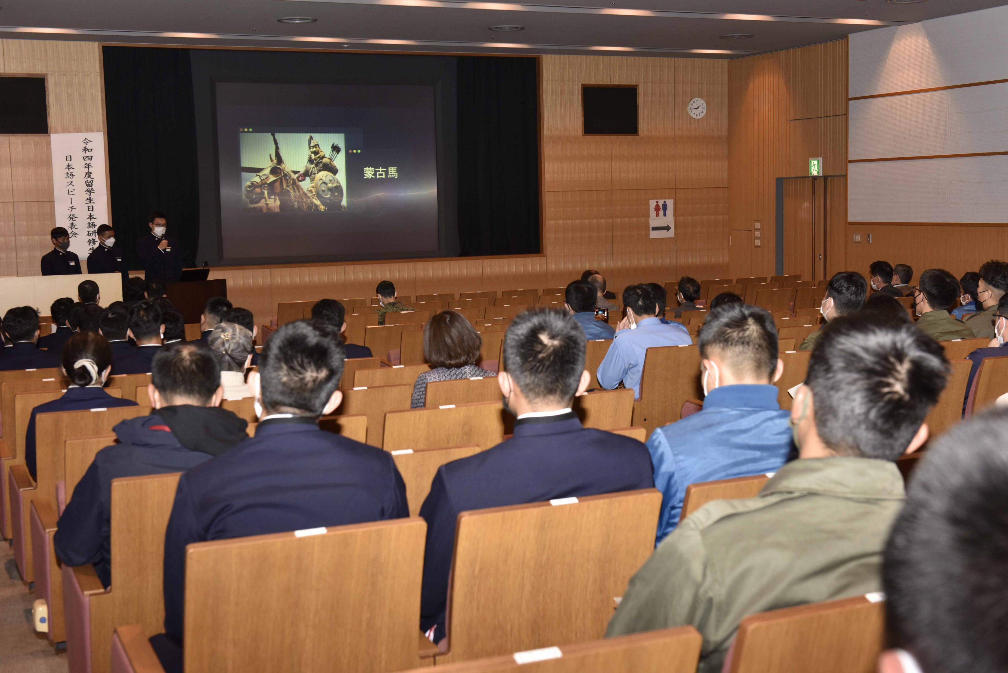令和4年度 留学生日本語研修生による日本語スピーチ発表会を開催