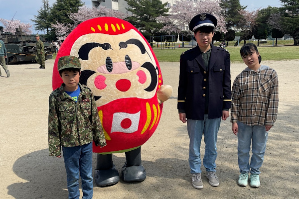 新町駐屯地創設７２周年創設記念行事