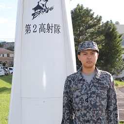 先輩隊員
