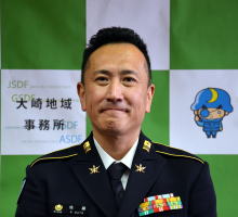 副所長　１等陸曹　佐藤慎一