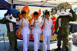 多用途支援艦「ひうち」一般公開(新潟西港)