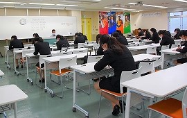 専門学校内で初めての自衛官等採用試験